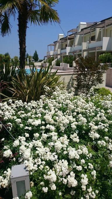 Residence Jesolo Lido Centro Con Piscina Exterior foto